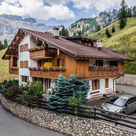 Chalet Pradat Arabba Exterior photo